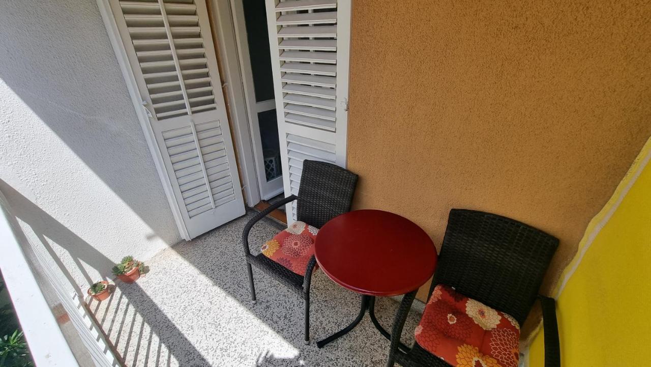 Apartment Savina ヘルツェグ・ノヴィ エクステリア 写真